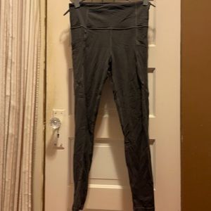 COPY - Athleta salutation stash pocket tights